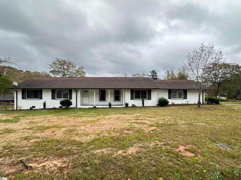 A home in Laurens