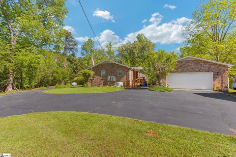 A home in Travelers Rest