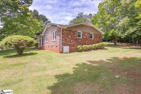 A home in Easley