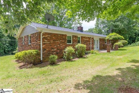 A home in Easley