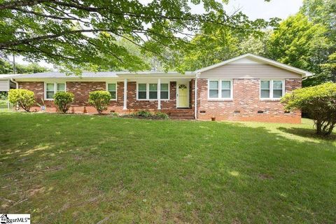 A home in Easley