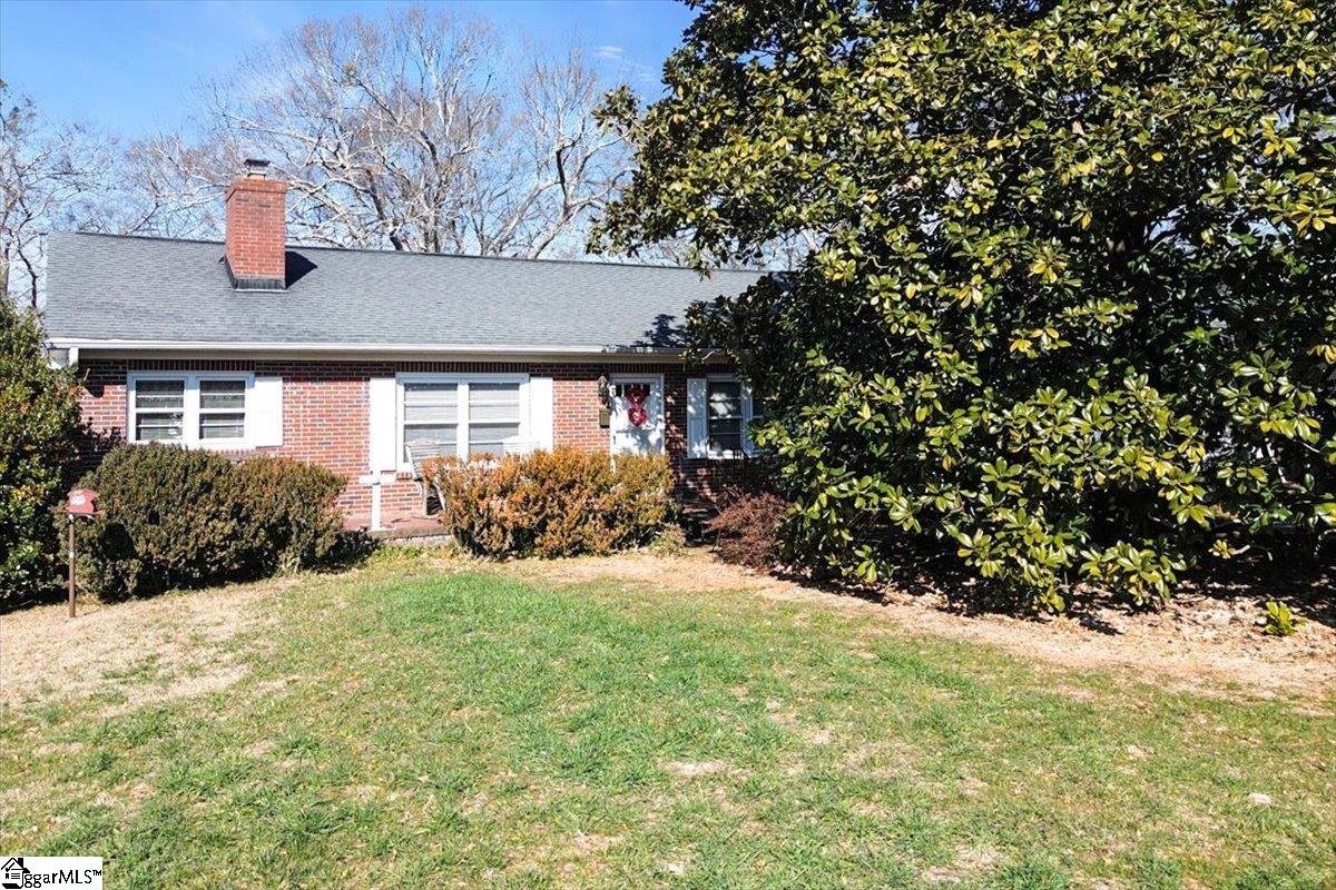 Greenville, South Carolina 29605, United States, 4 Bedrooms Bedrooms, ,2 BathroomsBathrooms,Residential,Contingent,12297