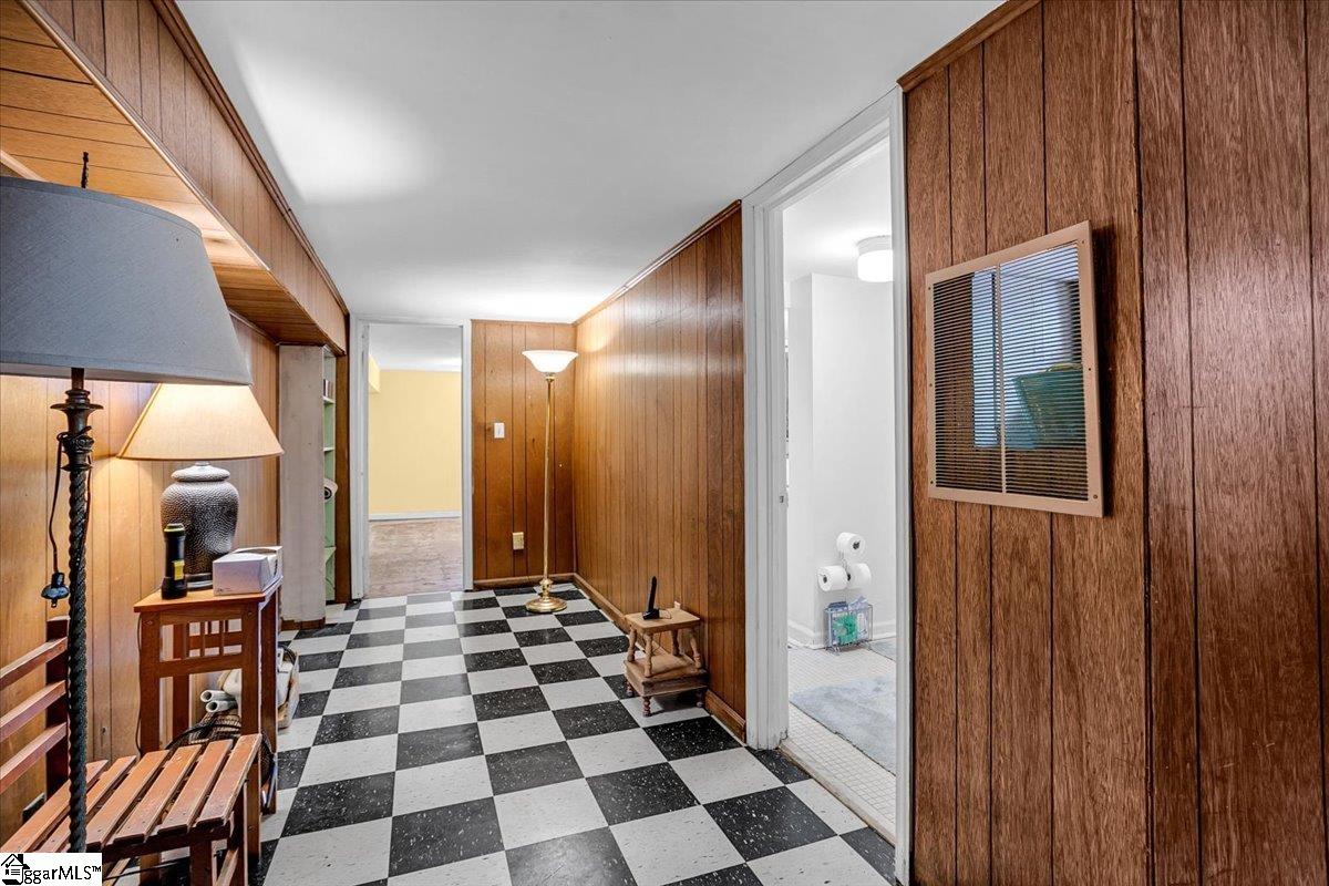 Greenville, South Carolina 29605, United States, 4 Bedrooms Bedrooms, ,2 BathroomsBathrooms,Residential,Contingent,12297