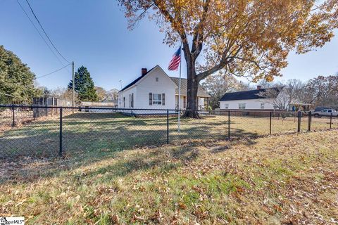 A home in Chesnee