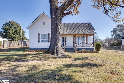 A home in Chesnee