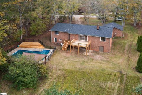 A home in Easley