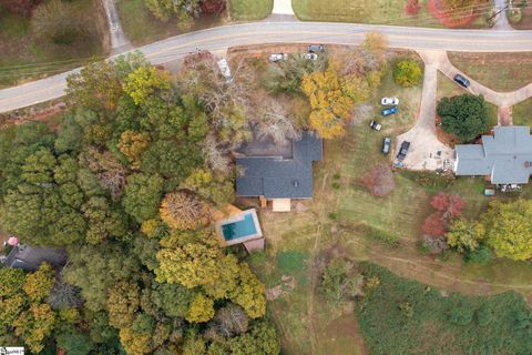 A home in Easley