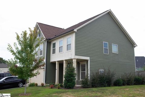 A home in Duncan