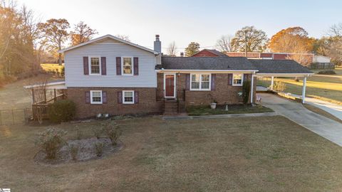 A home in Easley