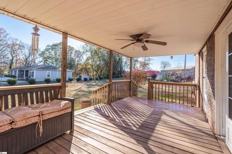 A home in Easley