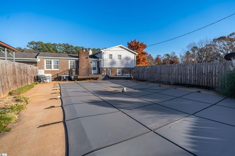 A home in Easley