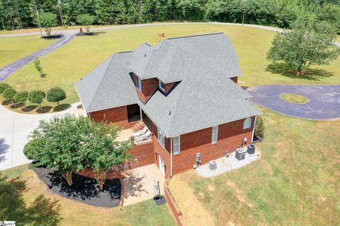 A home in Easley