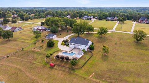 A home in Easley