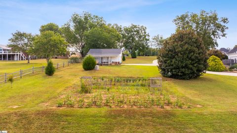 A home in Easley