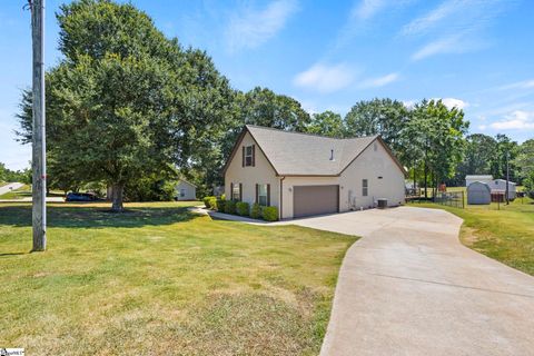 A home in Taylors