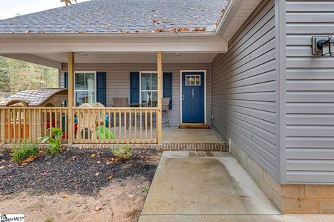 A home in Easley