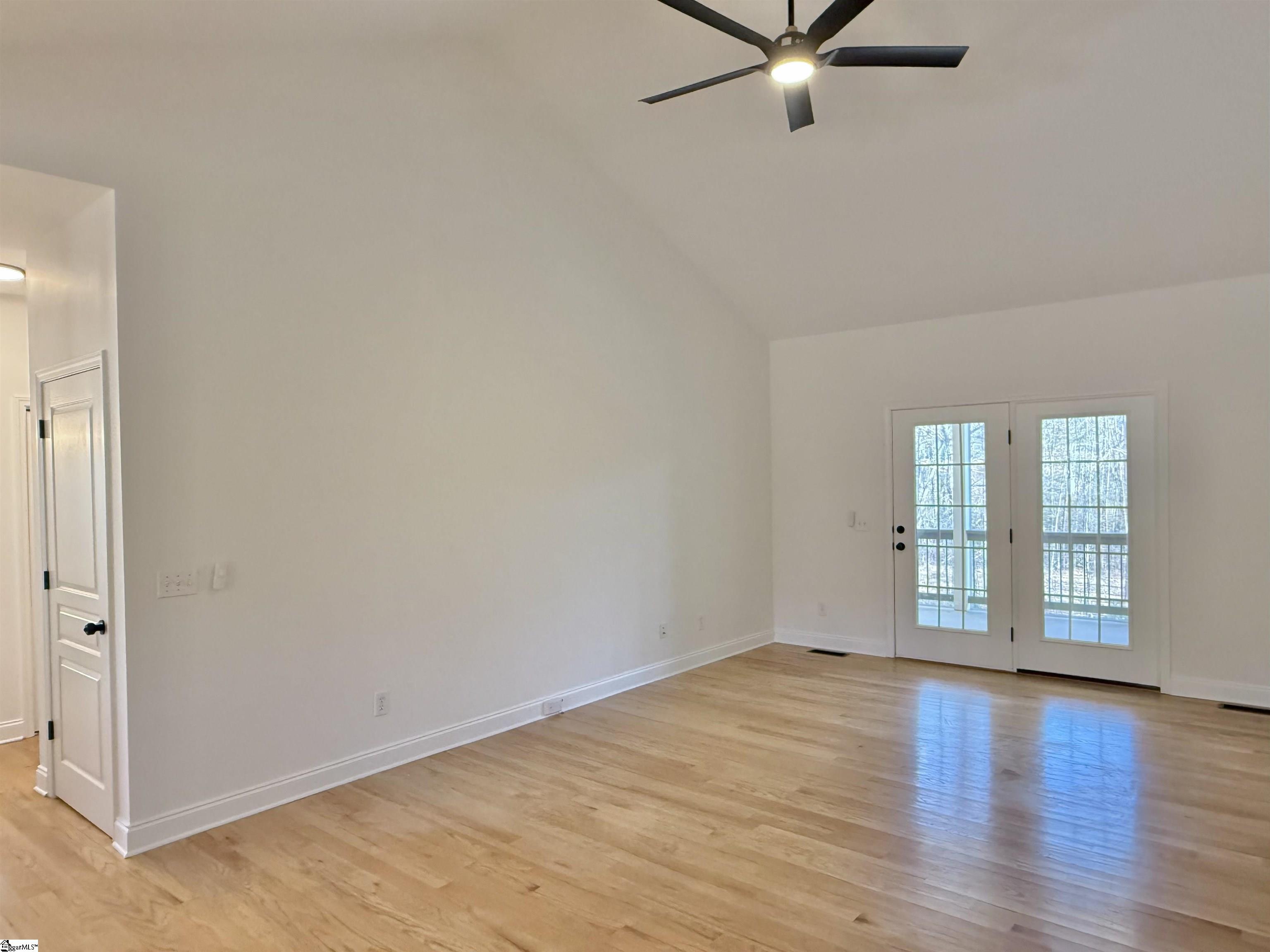 Seneca, South Carolina 29678, United States, 3 Bedrooms Bedrooms, ,3 BathroomsBathrooms,Residential,Contingent,17688