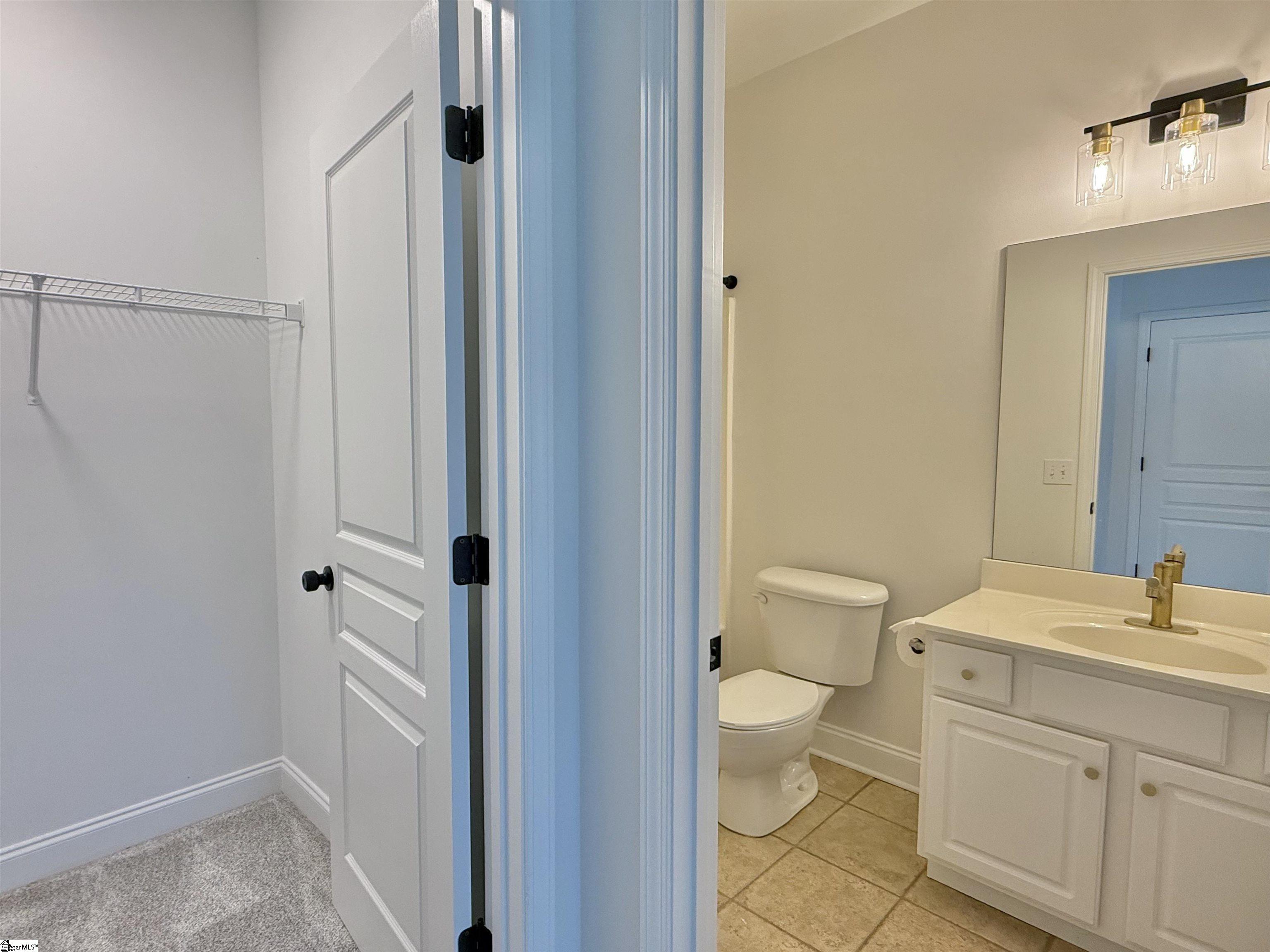 Seneca, South Carolina 29678, United States, 3 Bedrooms Bedrooms, ,3 BathroomsBathrooms,Residential,Contingent,17688