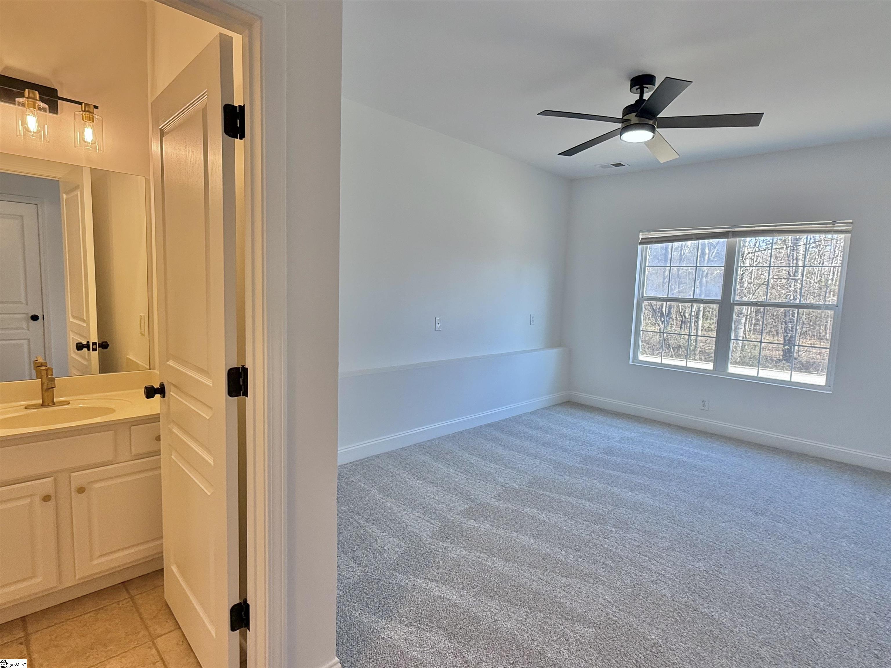 Seneca, South Carolina 29678, United States, 3 Bedrooms Bedrooms, ,3 BathroomsBathrooms,Residential,Contingent,17688