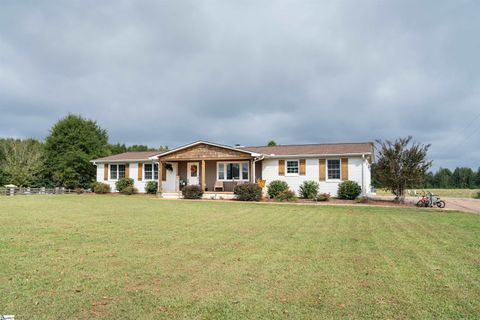 A home in Chesnee