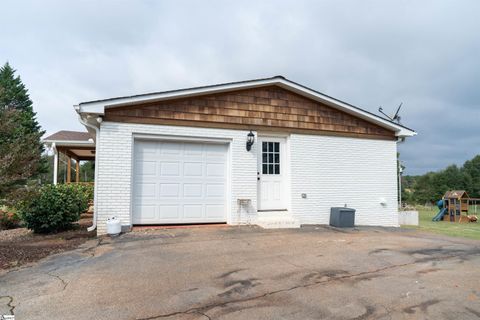 A home in Chesnee