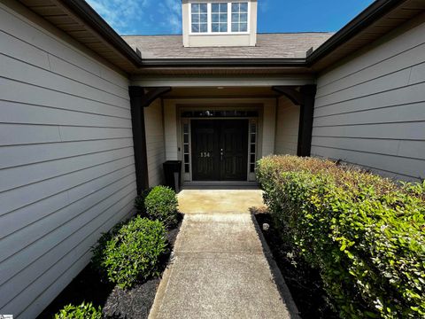 A home in Duncan