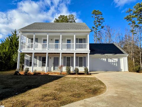 A home in Easley