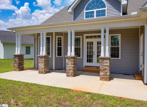 A home in Easley