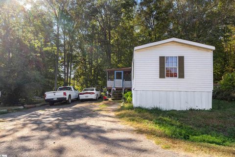 A home in Duncan