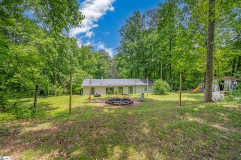 A home in Easley