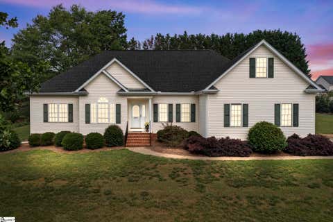 Photo for 207 Planters Walk Drive