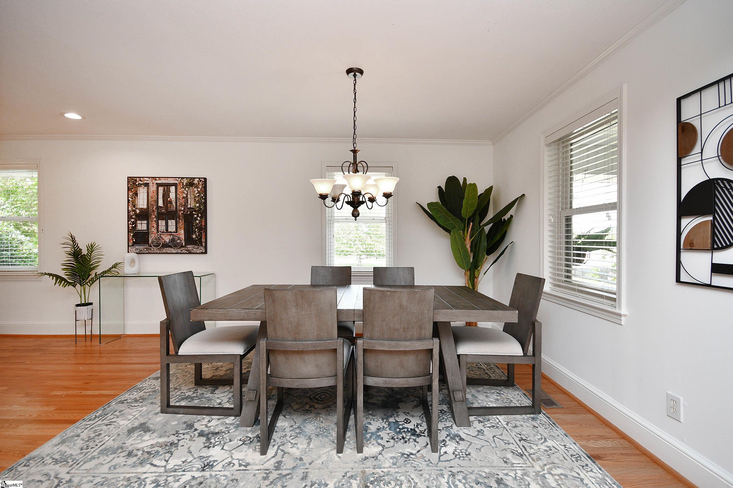 Taylors, South Carolina 29687, United States, 3 Bedrooms Bedrooms, ,2 BathroomsBathrooms,Residential,Contingent,22726