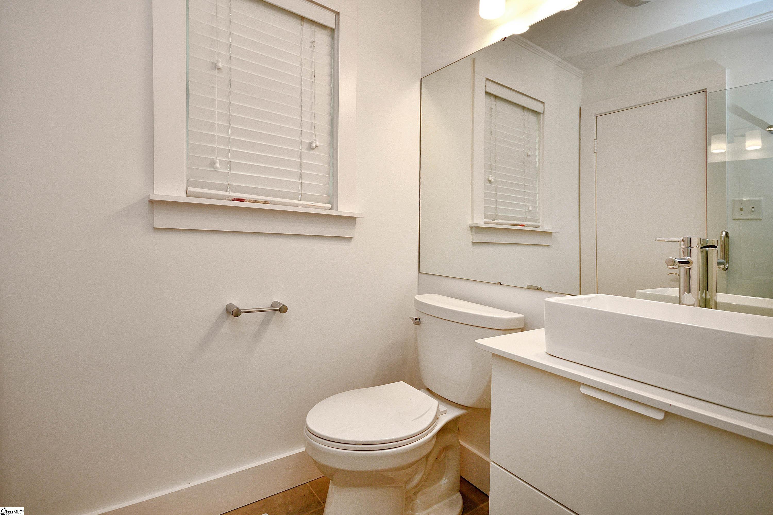 Taylors, South Carolina 29687, United States, 3 Bedrooms Bedrooms, ,2 BathroomsBathrooms,Residential,Contingent,22726