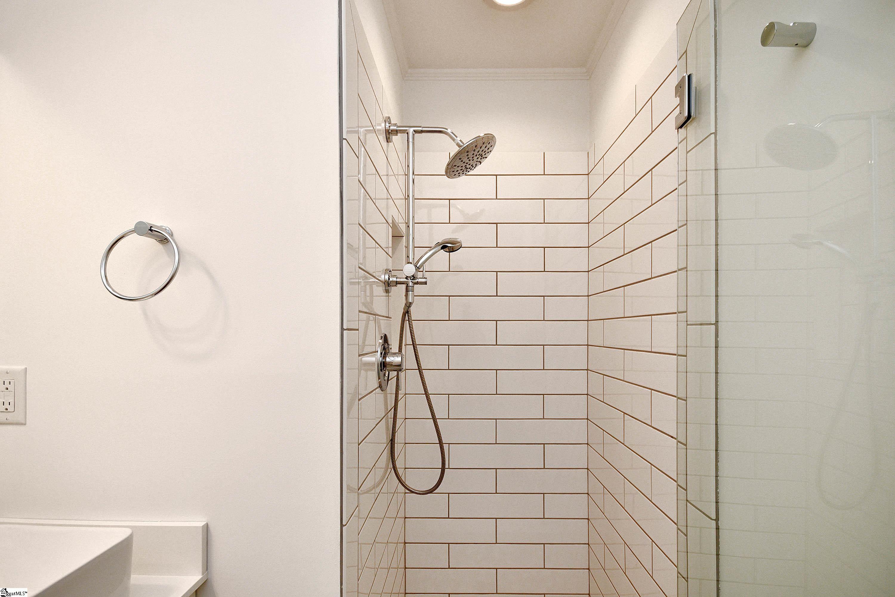 Taylors, South Carolina 29687, United States, 3 Bedrooms Bedrooms, ,2 BathroomsBathrooms,Residential,Contingent,22726