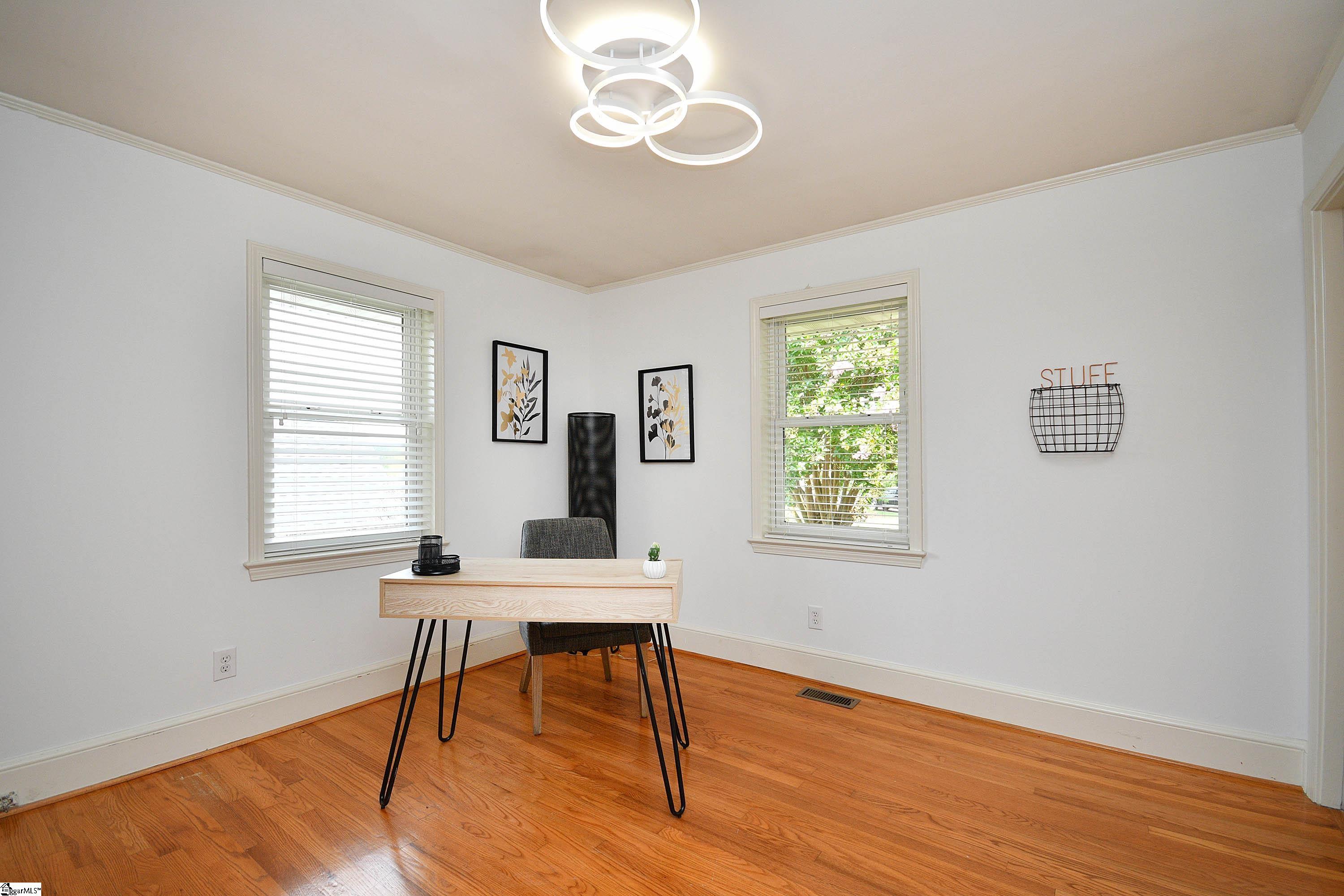 Taylors, South Carolina 29687, United States, 3 Bedrooms Bedrooms, ,2 BathroomsBathrooms,Residential,Contingent,22726