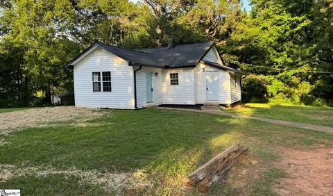 Single Family Residence in Seneca SC 303 Mormon Church Road.jpg