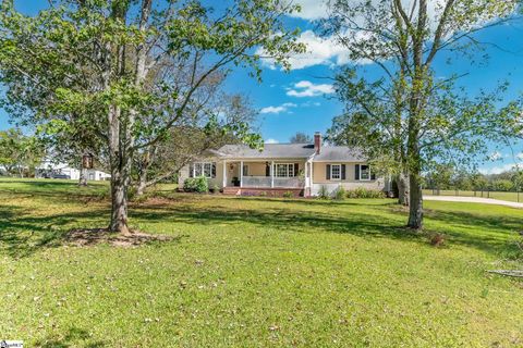 A home in Easley