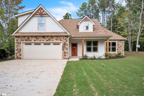 A home in Easley