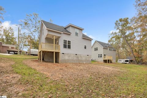 A home in Easley