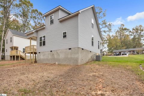 A home in Easley