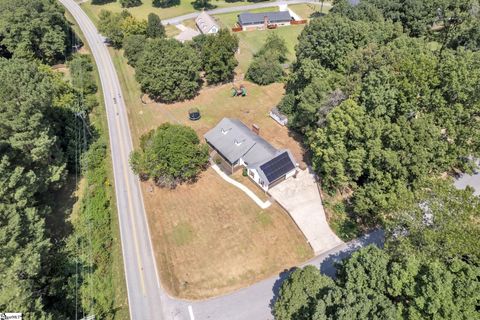 A home in Easley