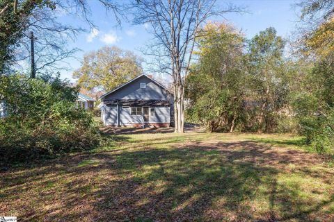 A home in Laurens