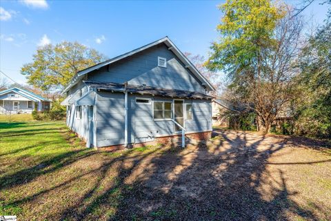 A home in Laurens