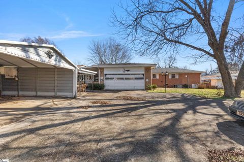 A home in Lyman