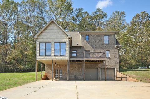 A home in Laurens