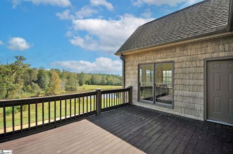 A home in Laurens