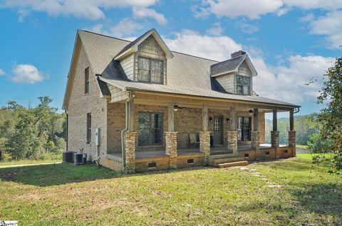 A home in Laurens