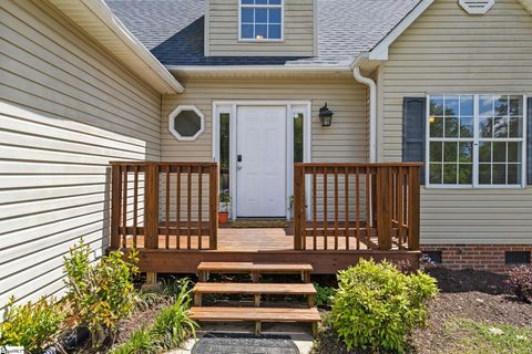 A home in Easley