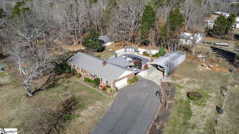 A home in Easley