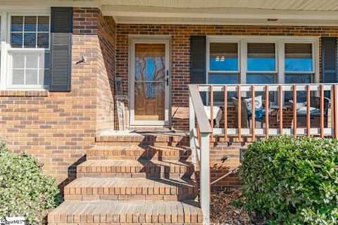 A home in Easley